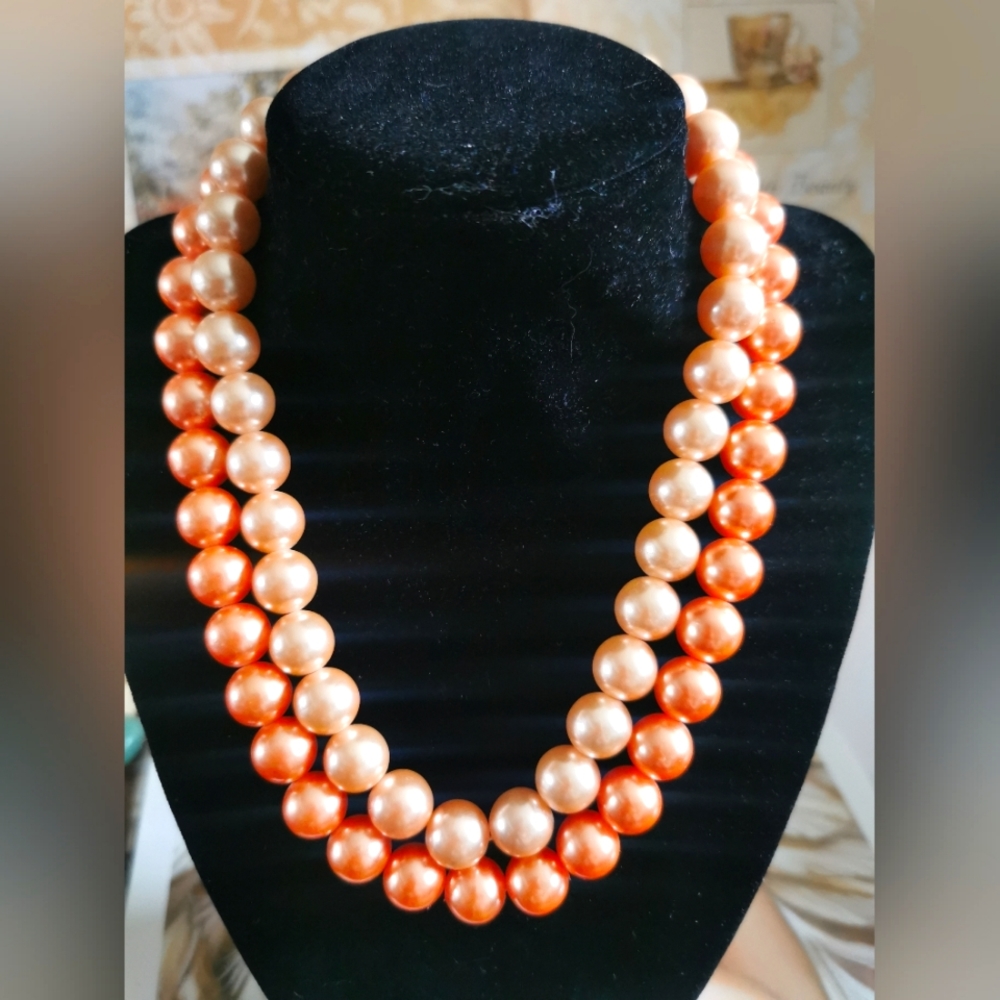 Vintage Fabulous faux pearls